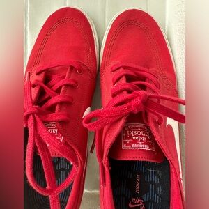 Nike SB barely used, size 10